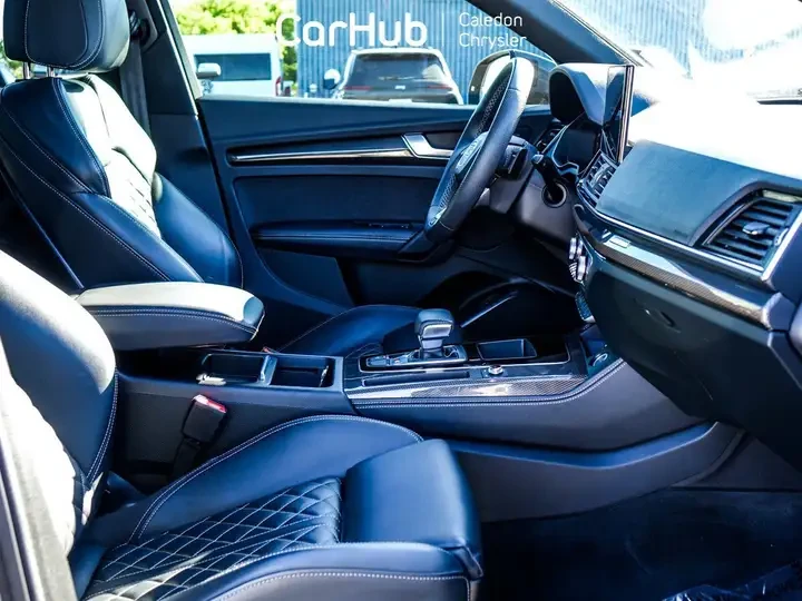 Audi SQ5 Progressiv/Quattro/ПАНОРАМА/Carplay/Blind Spot, снимка 8 - Автомобили и джипове - 55173902