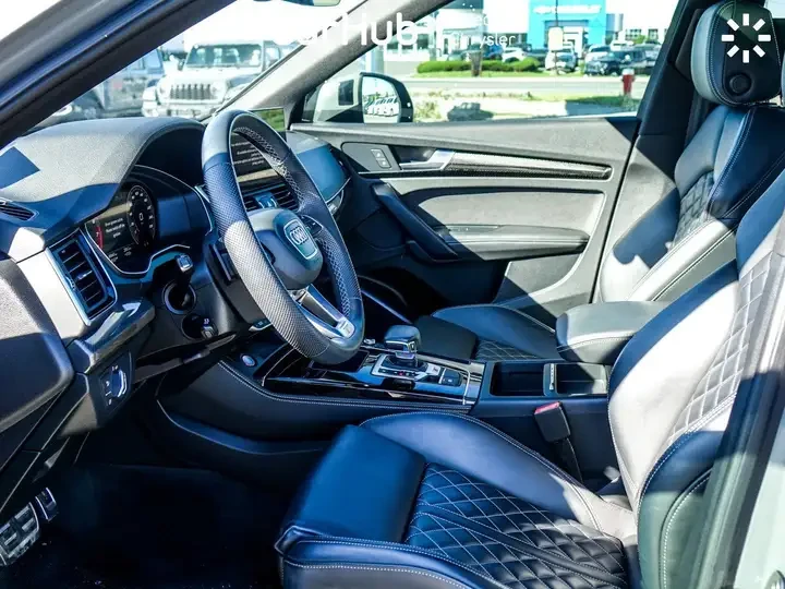 Audi SQ5 Progressiv/Quattro/ПАНОРАМА/Carplay/Blind Spot, снимка 6 - Автомобили и джипове - 55173902