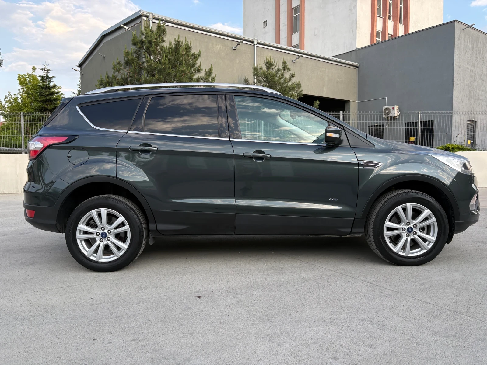 Ford Kuga 4x4 2.0 diesel 150kc Euro 6 - изображение 9