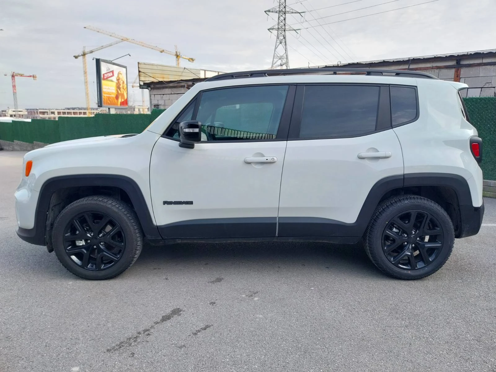 Jeep Renegade 1.3turbo* 180к.с.* 4x4* 50000km - изображение 2