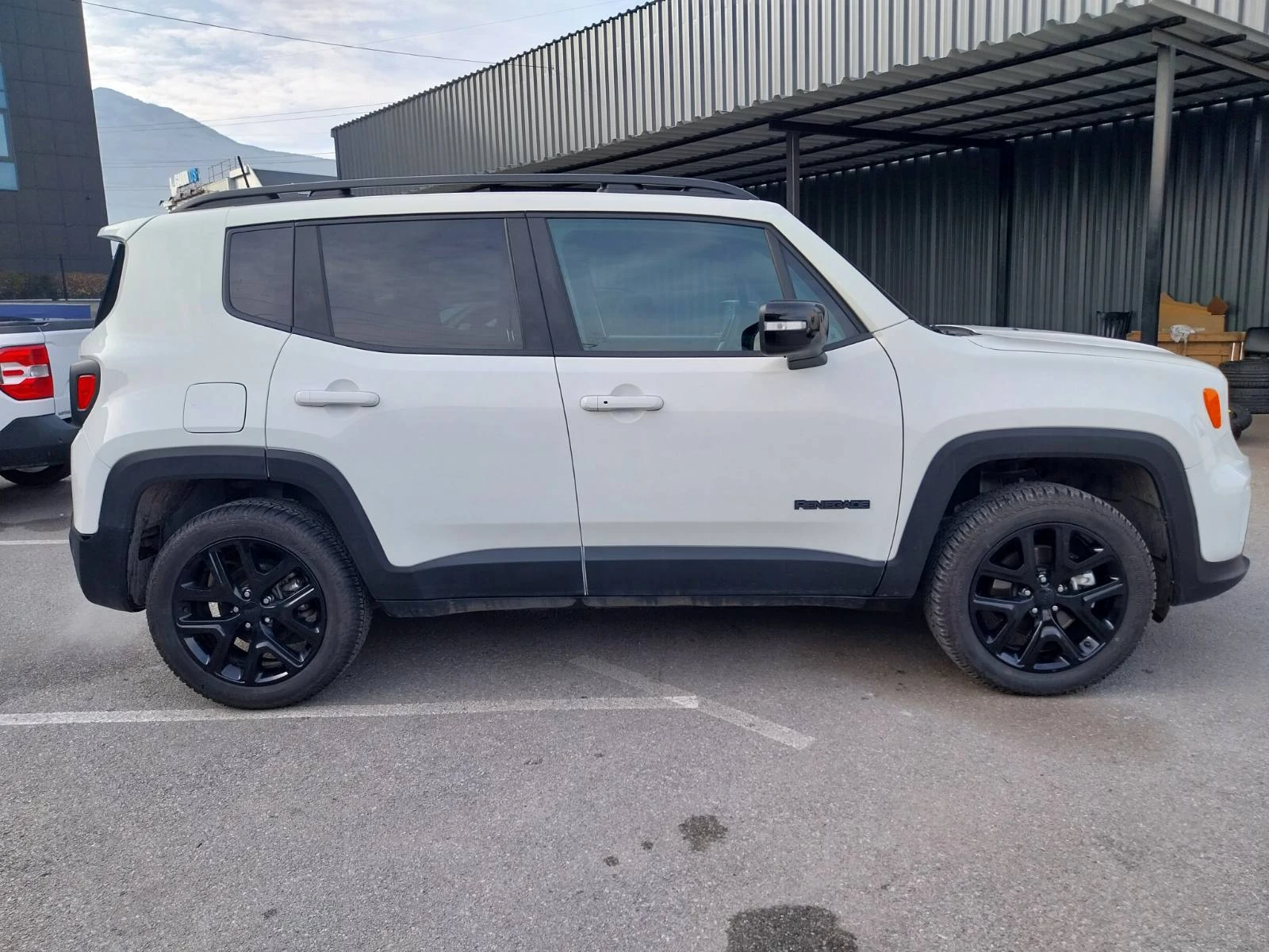 Jeep Renegade 1.3turbo* 180к.с.* 4x4* 50000km - изображение 6