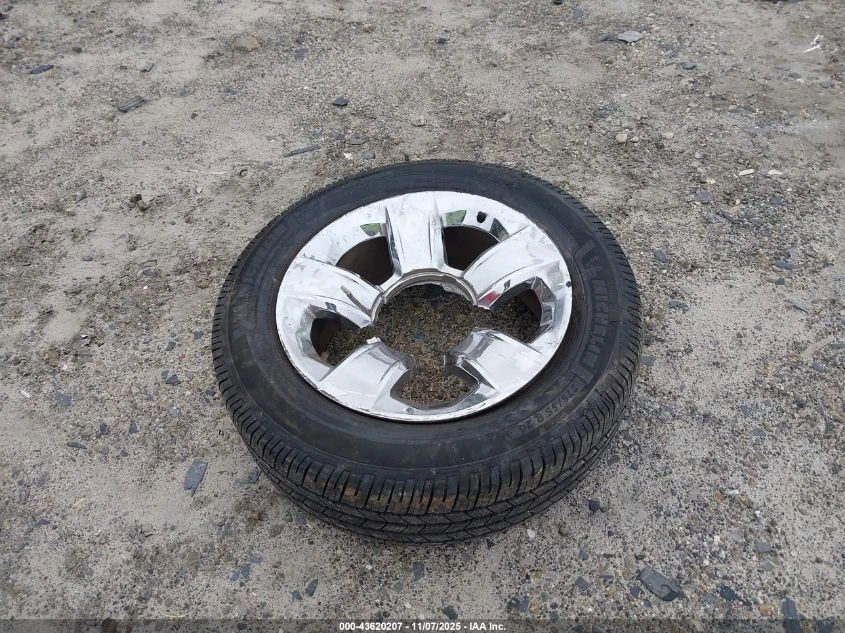 Chevrolet Tahoe 5.3L V-8 DI, VVT, 355HP 4X2 Drive - изображение 4