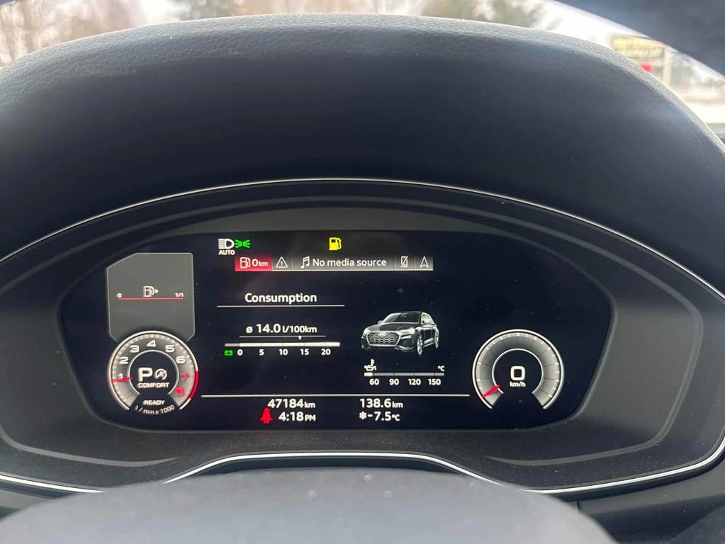 Audi Q5 * Technik * CARFAX * 360 КАМЕРИ* ПАНОРАМА*  - изображение 8