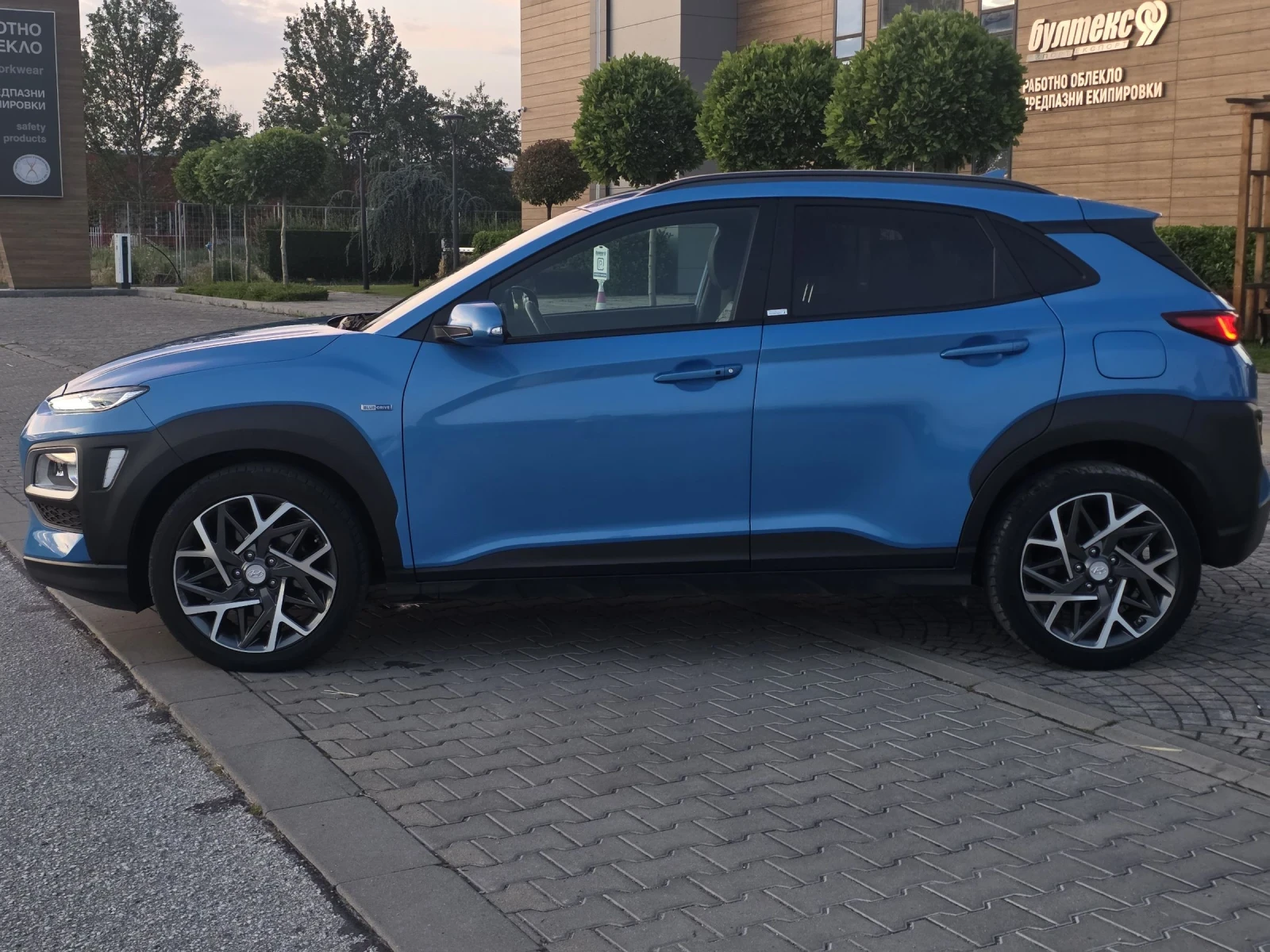 Hyundai Kona 1.6i HYBRID GERMANY EDITION , снимка 2 - Автомобили и джипове - 54793068