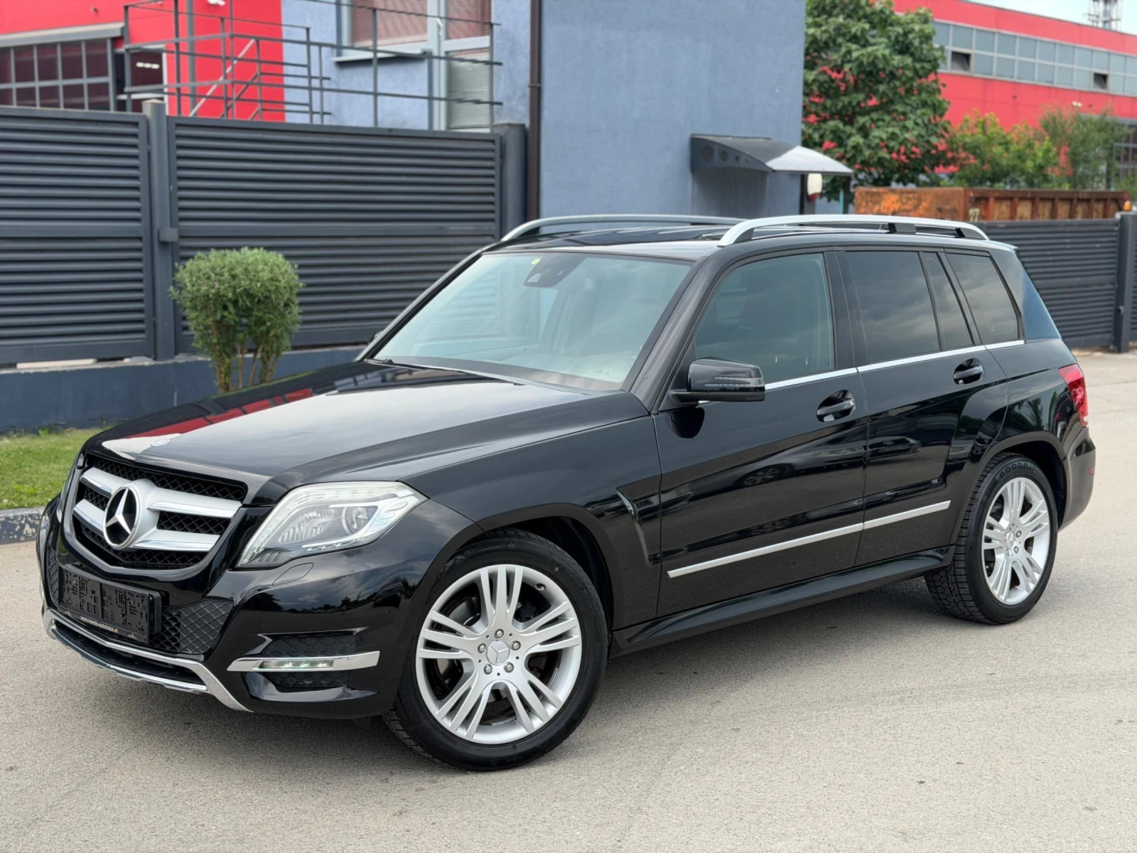 Mercedes-Benz GLK 220* Sport* ИТАЛИЯ, снимка 7 - Автомобили и джипове - 54874167