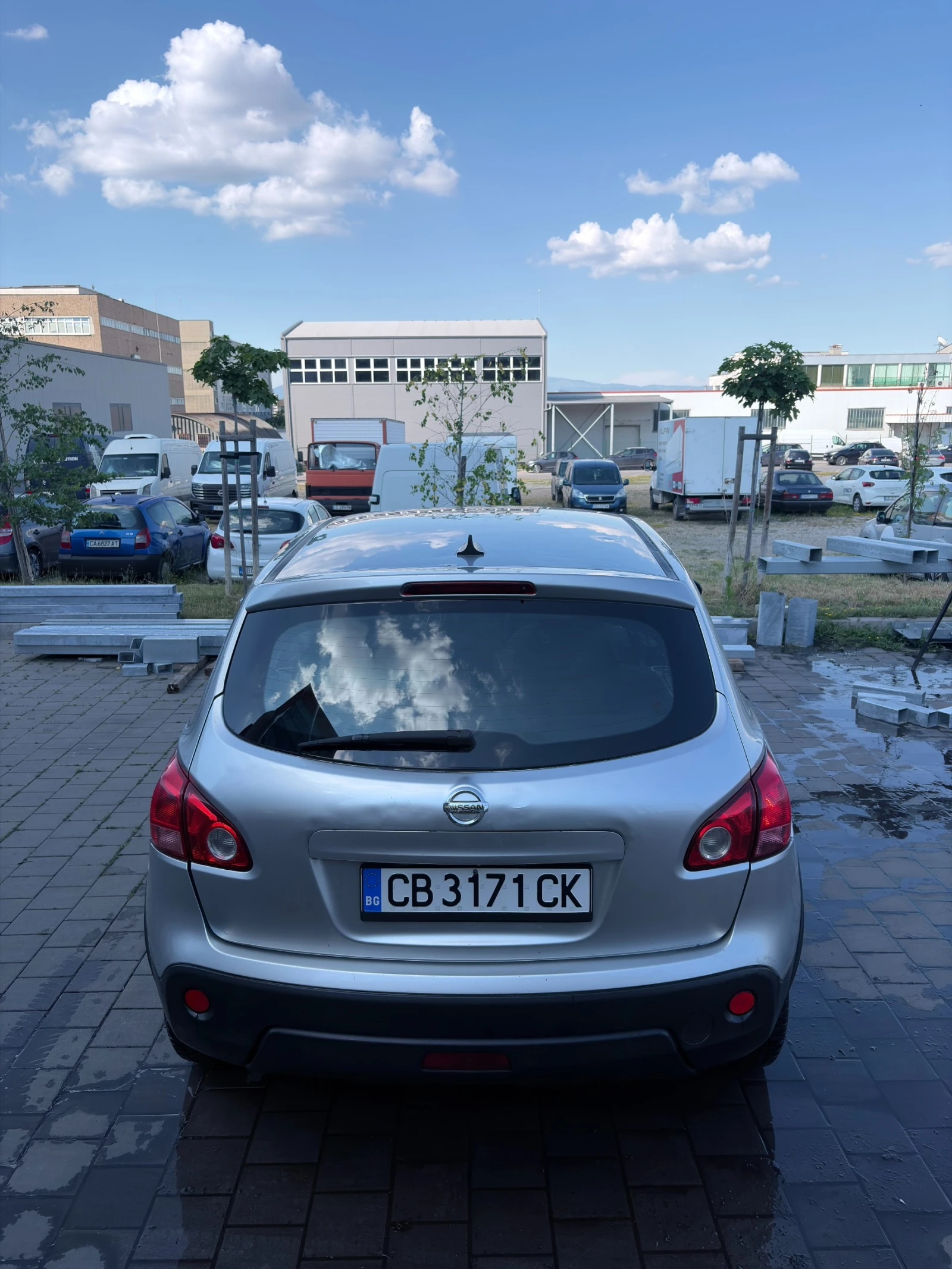 Nissan Qashqai 2.0 dCi, снимка 10 - Автомобили и джипове - 55141318