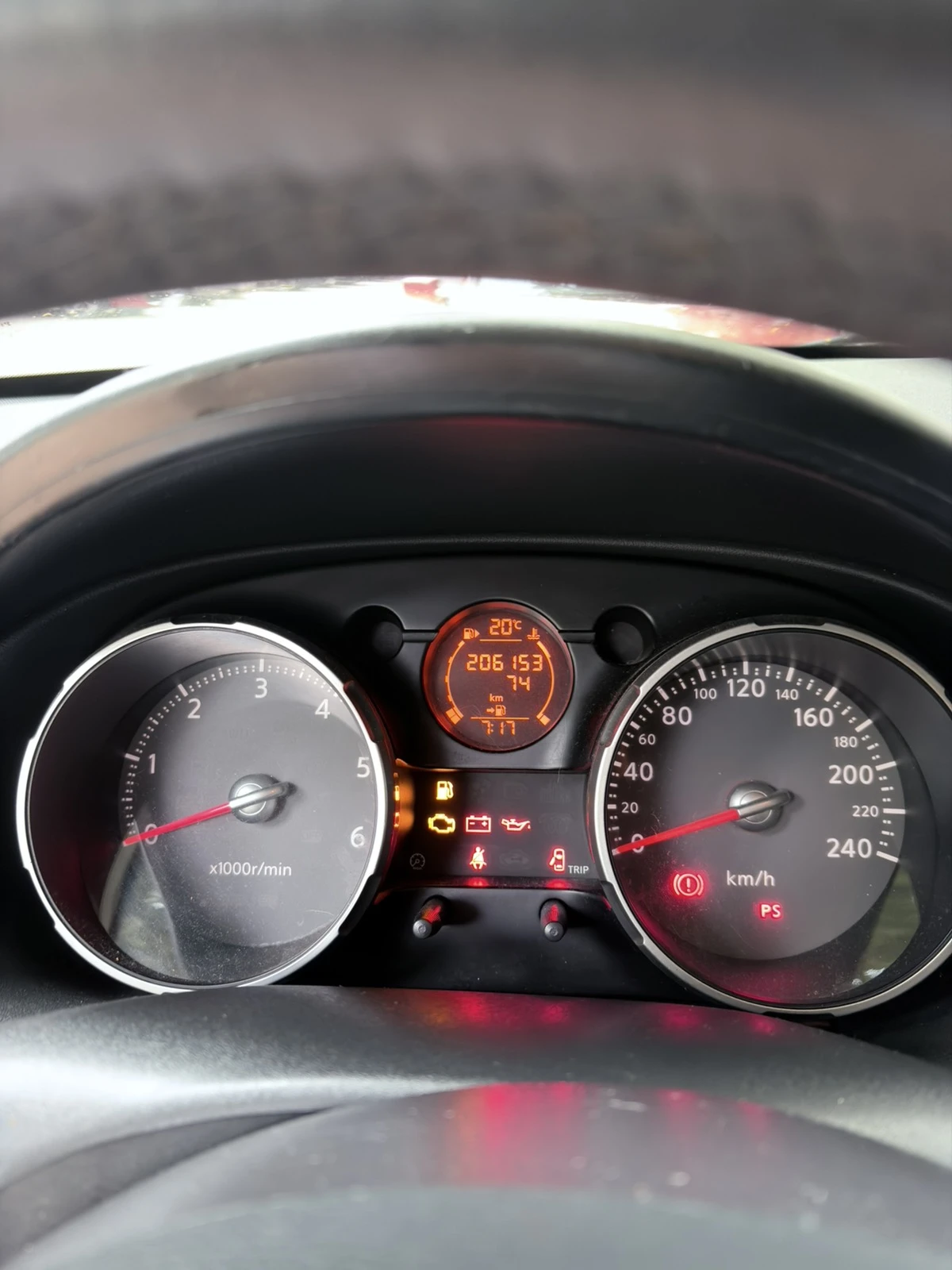 Nissan Qashqai 2.0 dCi, снимка 11 - Автомобили и джипове - 55141318