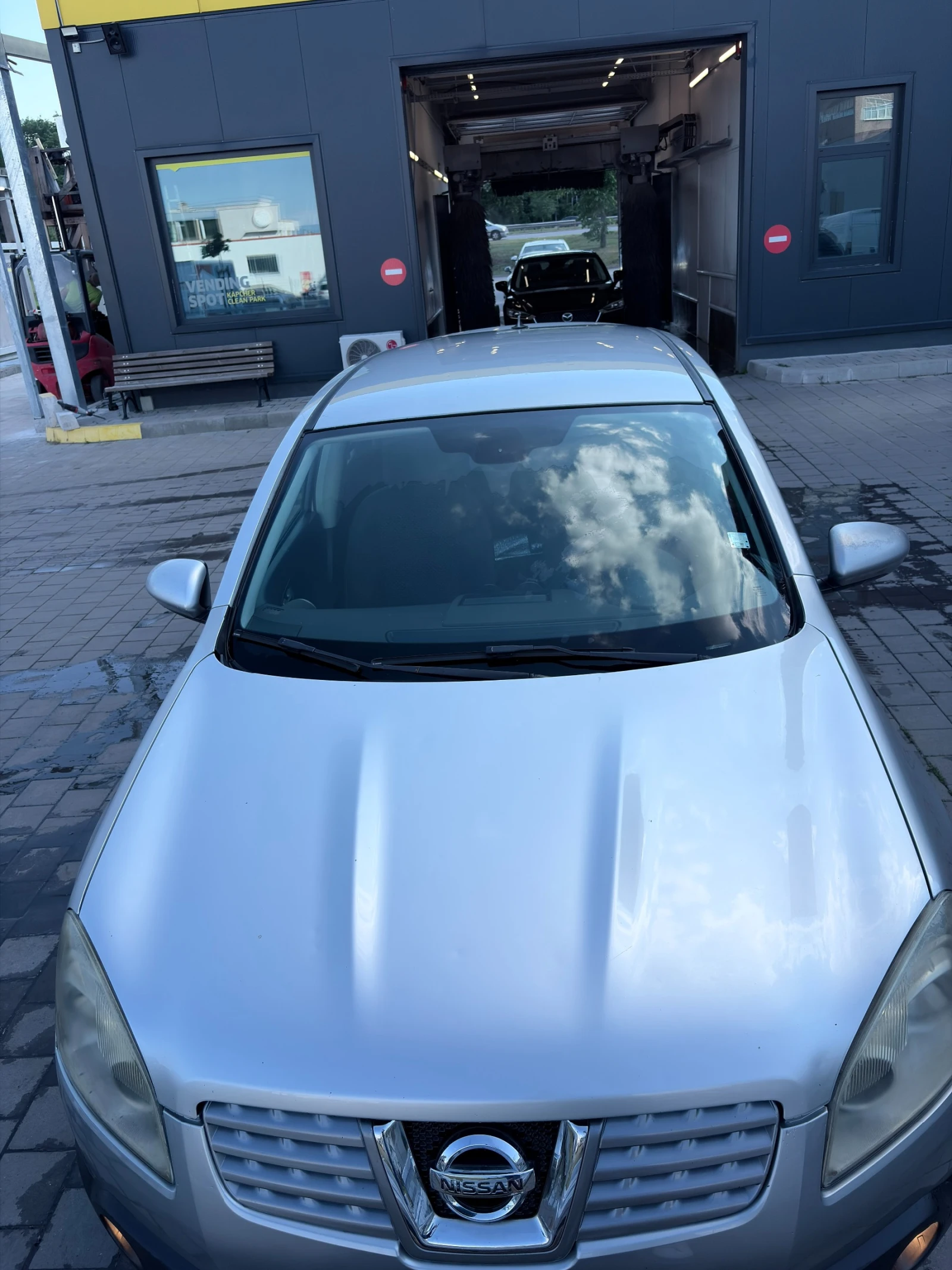 Nissan Qashqai 2.0 dCi, снимка 9 - Автомобили и джипове - 55141318