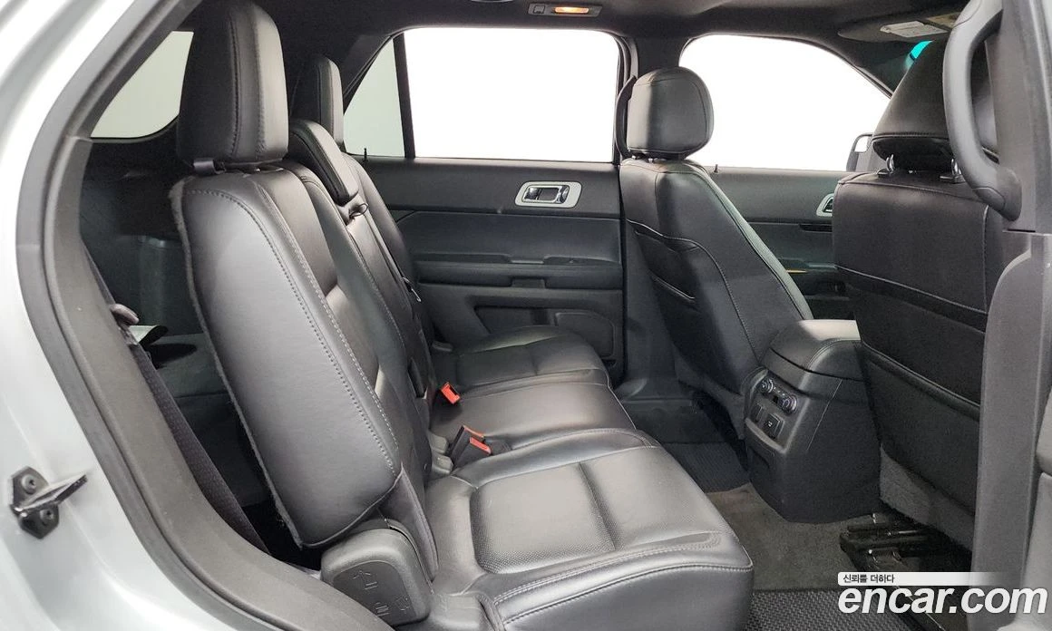 Ford Explorer 3.5 Limited 4WD 5th, снимка 12 - Автомобили и джипове - 55907648