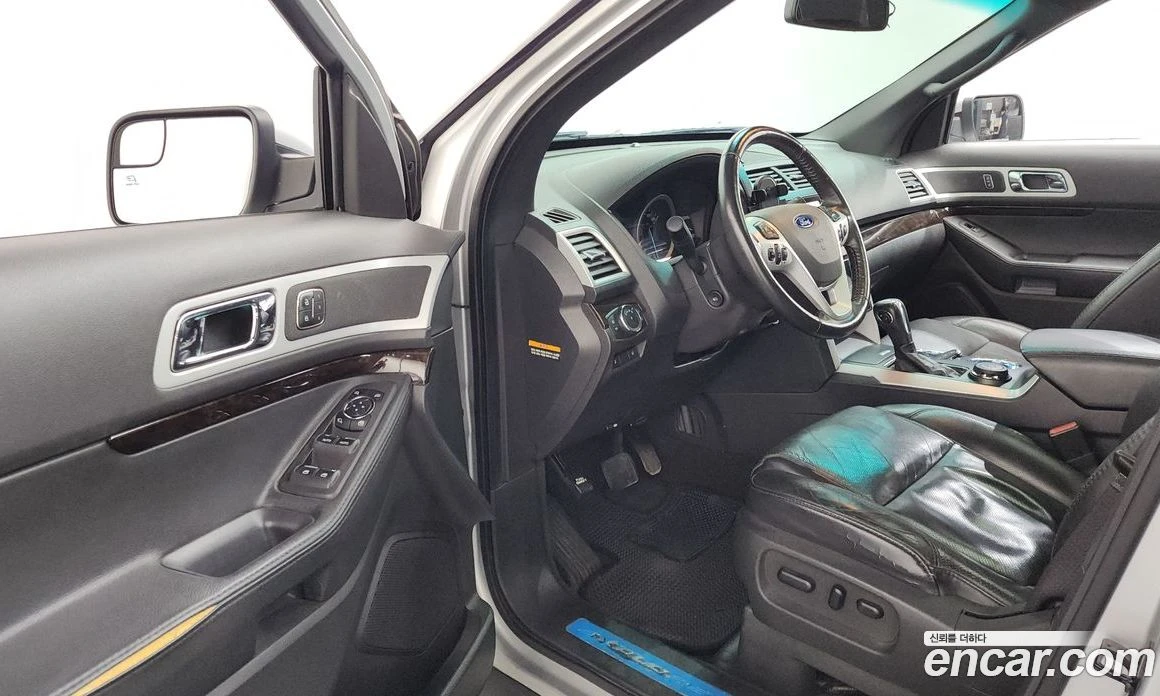 Ford Explorer 3.5 Limited 4WD 5th, снимка 10 - Автомобили и джипове - 55907648