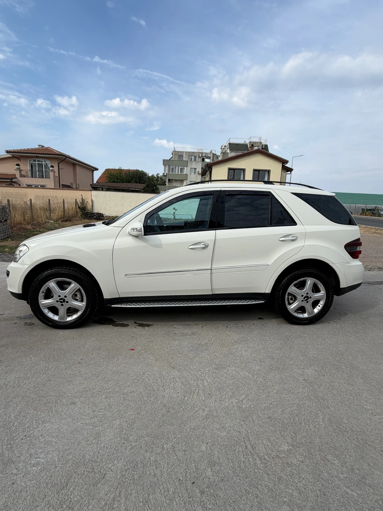 Mercedes-Benz ML ML 3.5. БЕНЗИН/ГАЗ, снимка 3 - Автомобили и джипове - 55938988