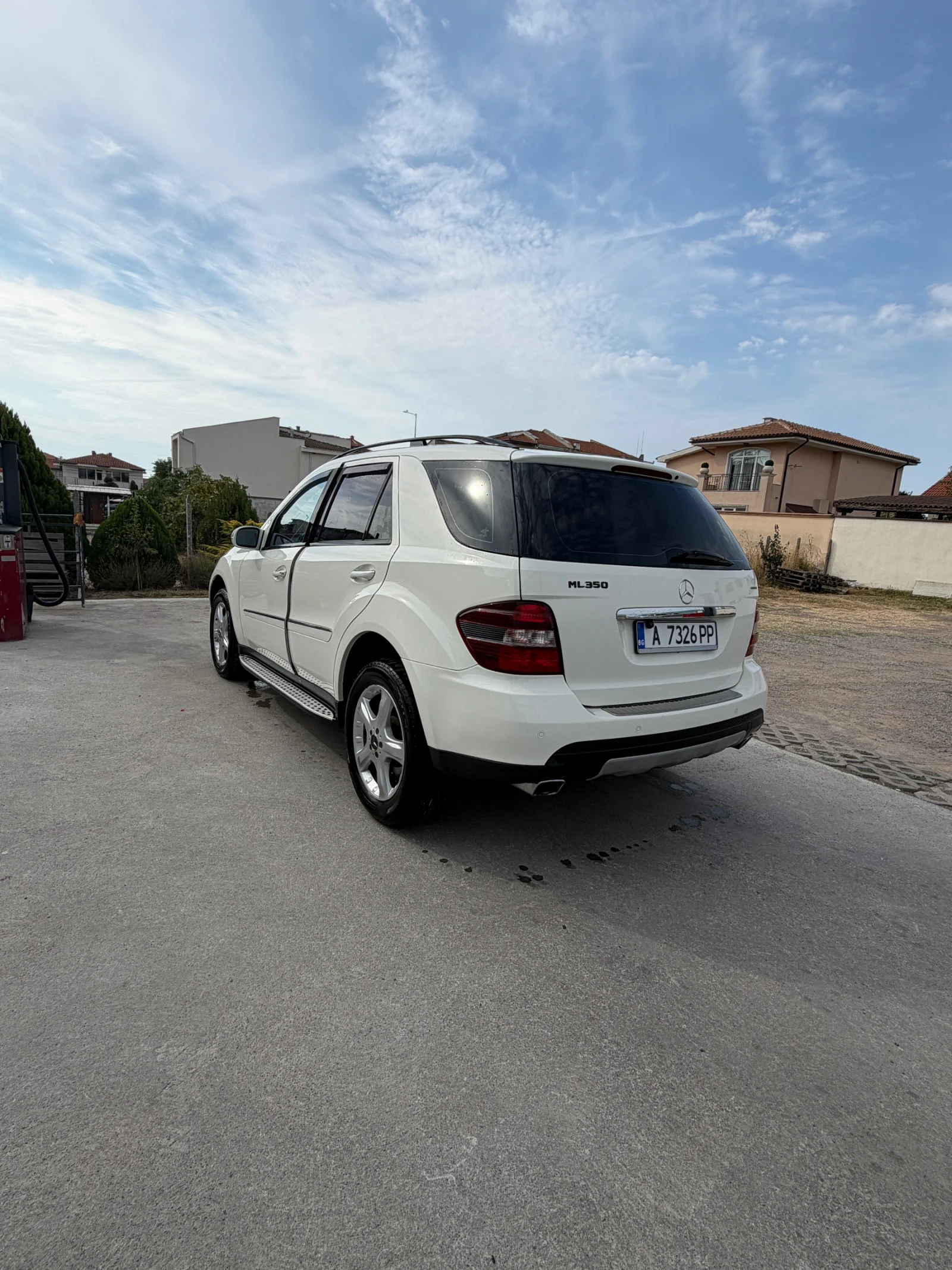 Mercedes-Benz ML ML 3.5. БЕНЗИН/ГАЗ, снимка 4 - Автомобили и джипове - 55938988