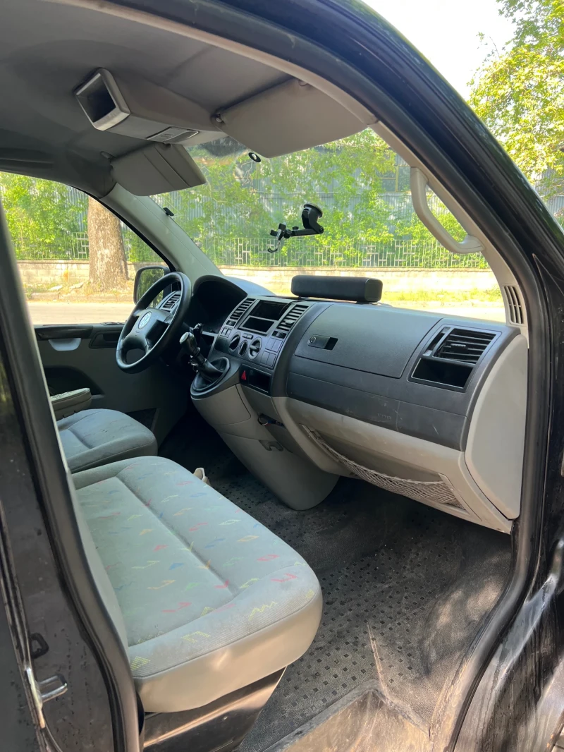 VW T5, снимка 11 - Бусове и автобуси - 52742217