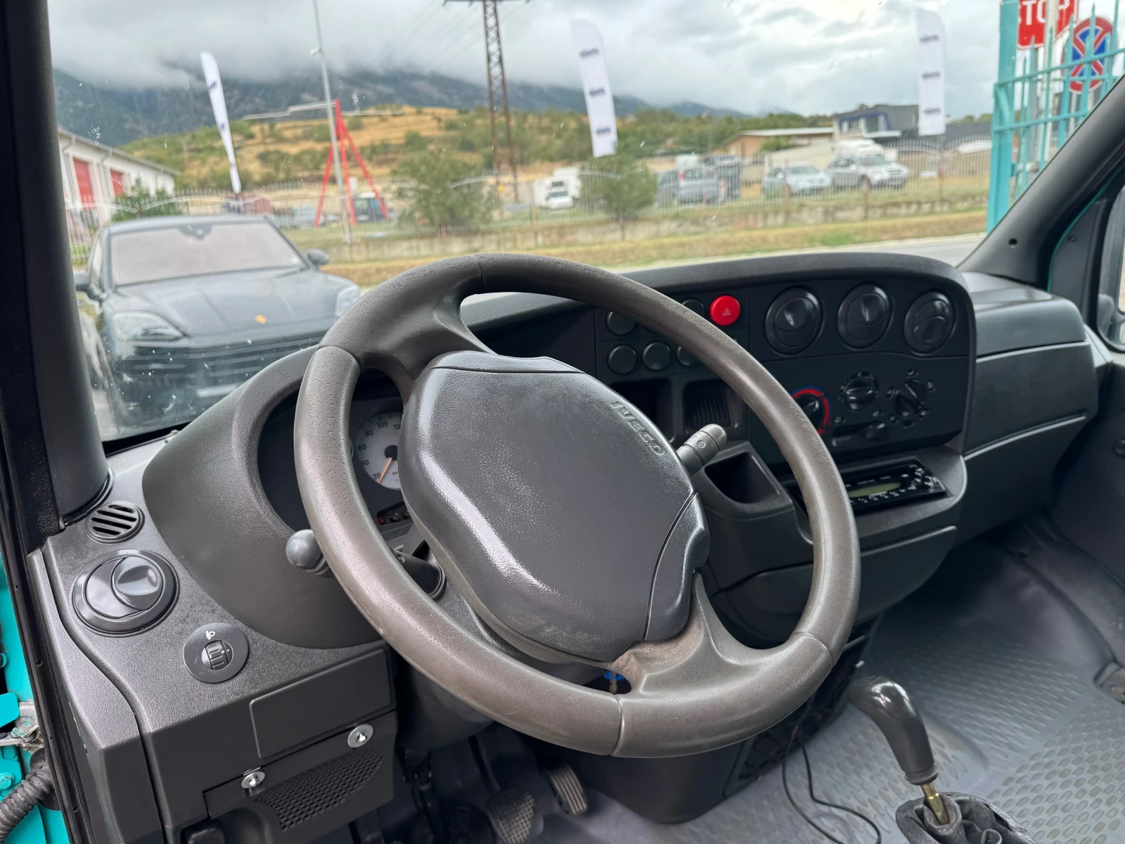 Iveco Daily 2.8TDI* 35C11* 3.20м Тристранен самосвал - изображение 5
