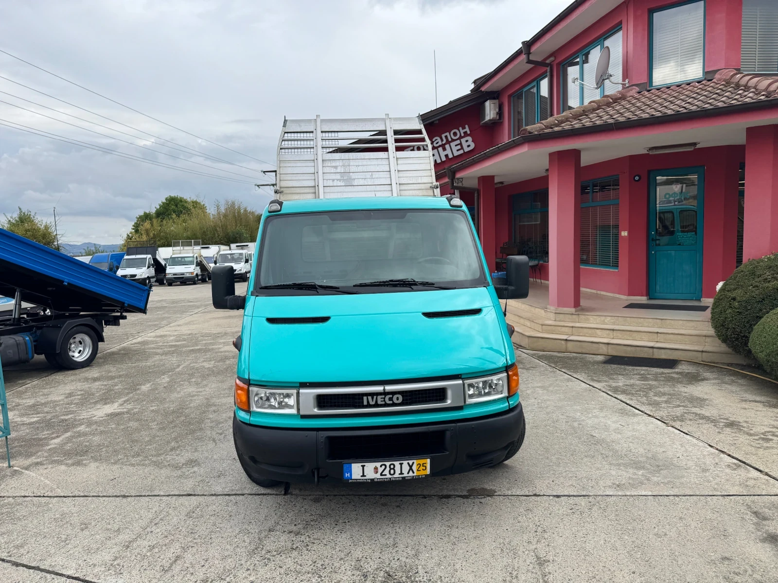 Iveco Daily 2.8TDI* 35C11* 3.20м Тристранен самосвал - изображение 3