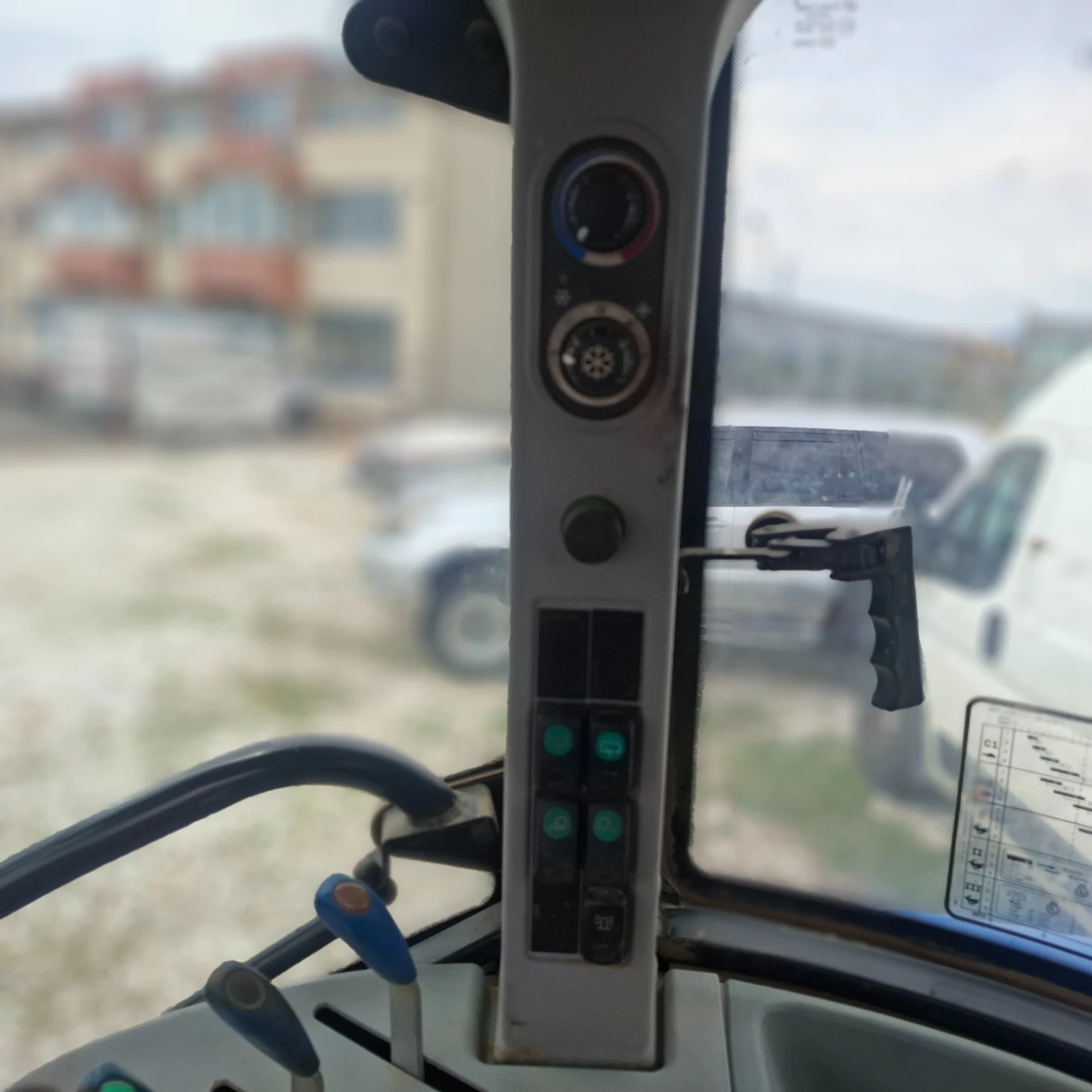  New Holland TD5 105 | Mobile.bg   11