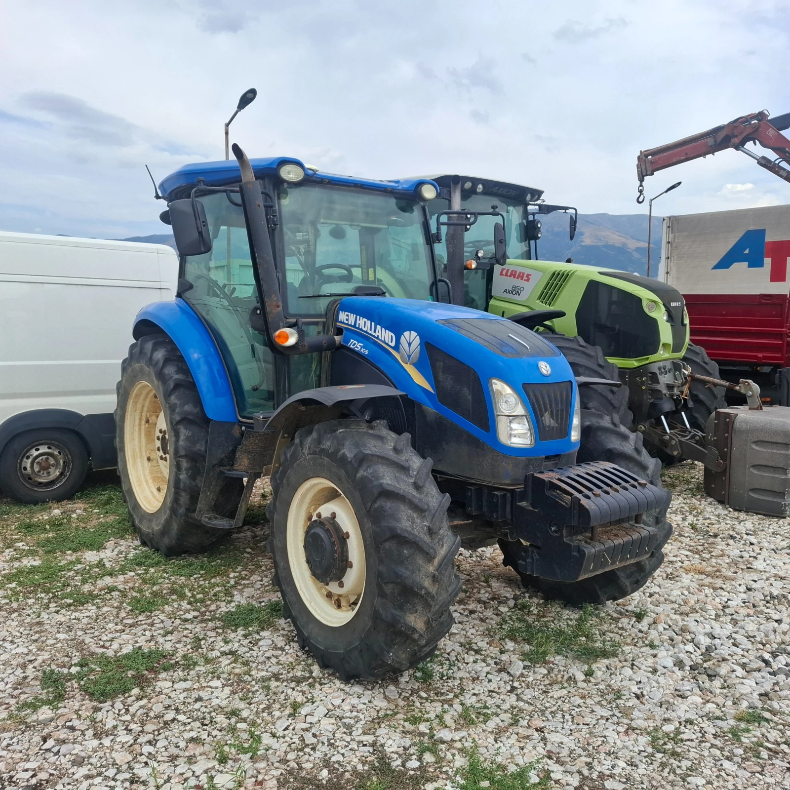 Трактор New Holland TD5 105 - изображение 3