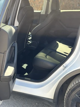 Tesla Model Y Long Range AWD Платен Full Self-Driving пакет, снимка 8