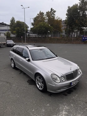 Mercedes-Benz E 320, снимка 1