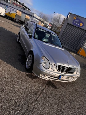 Mercedes-Benz E 320, снимка 4