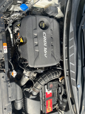 Kia Ceed 1.6CRDI, снимка 16 - Автомобили и джипове - 45033718