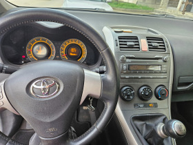 Toyota Auris 1.6 Газов инжекцион , снимка 10
