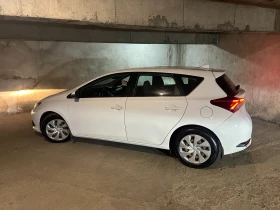 Toyota Auris - 11800 € / 23078.79 лв. - 88860384 4