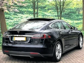 ����� �� �������� �� Tesla Model S 85 Base
