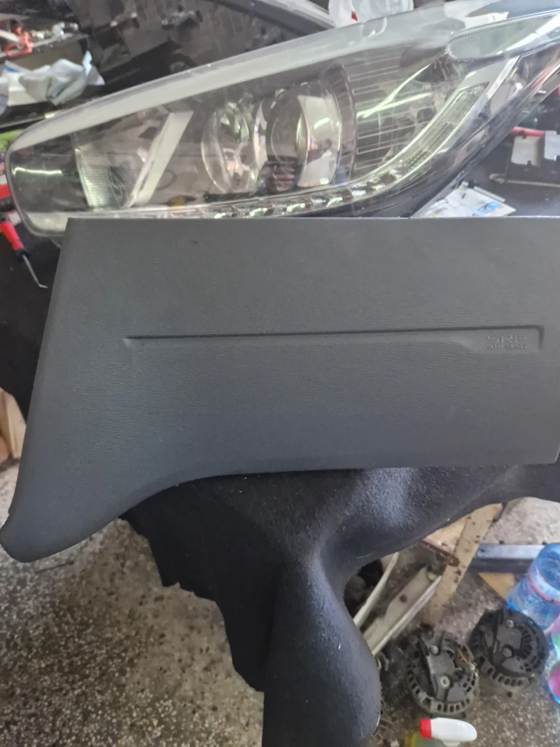 Dacia Dokker 1.6 бензин  102 коня, снимка 14 - Автомобили и джипове - 48903026