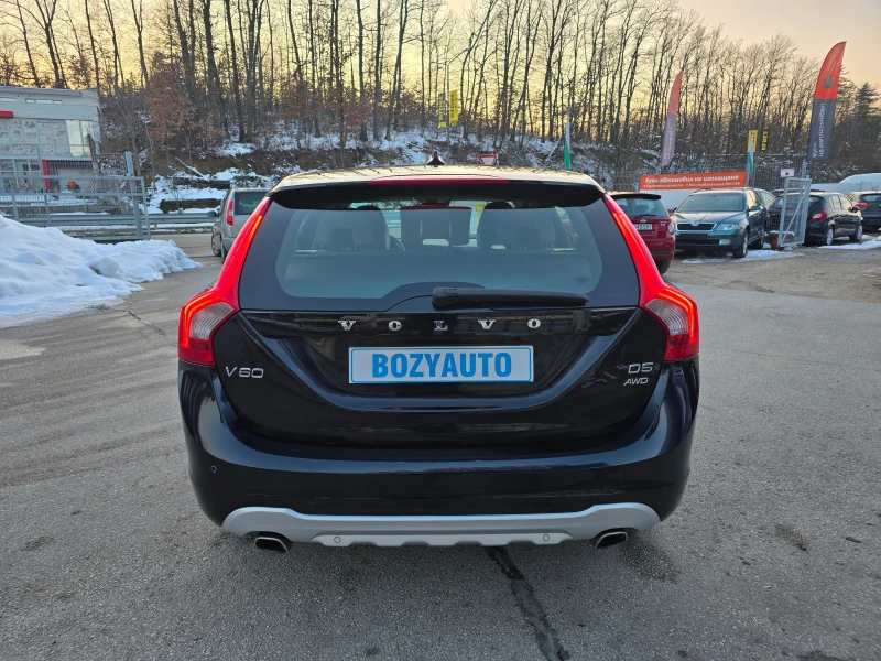 Volvo V60 2.4/D5/AWD, снимка 3 - Автомобили и джипове - 44387584