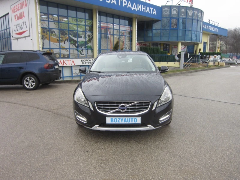 Volvo V60 2.4/D5/AWD, снимка 1 - Автомобили и джипове - 44387584