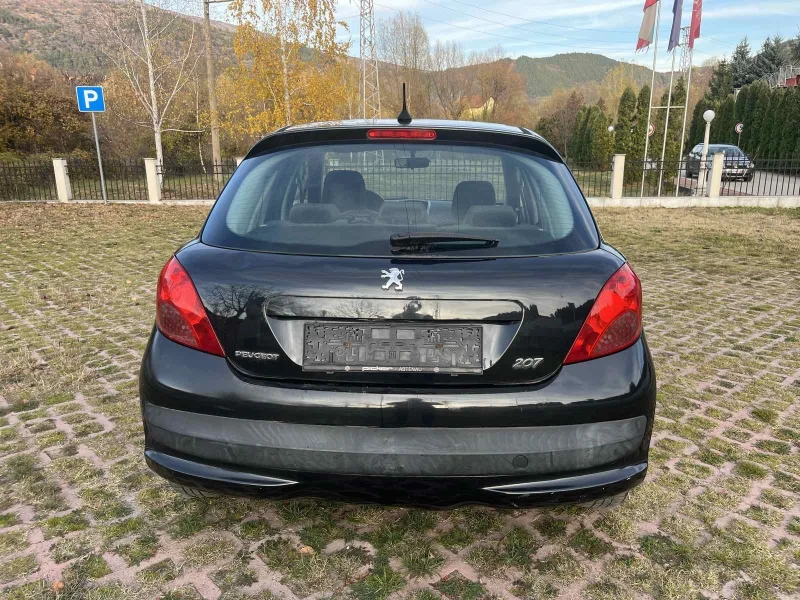 Peugeot 207 1.4 (75kc)* * * НОВ ВНОС* * * , снимка 9 - Автомобили и джипове - 48157526