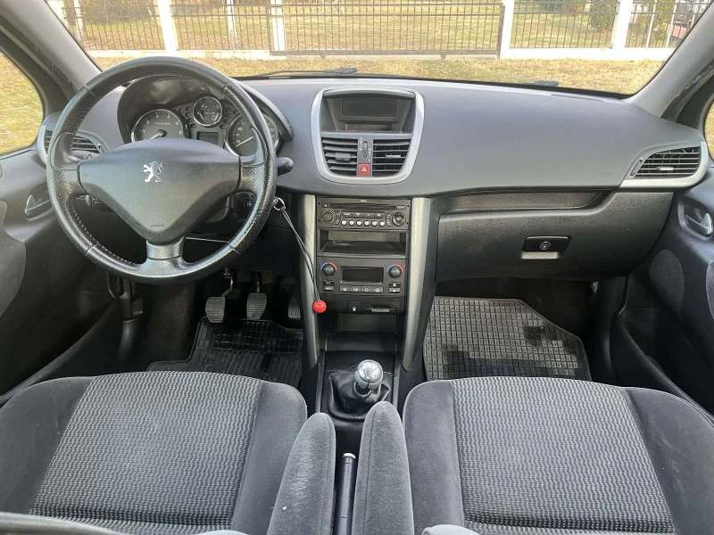 Peugeot 207 1.4 (75kc)* * * НОВ ВНОС* * * , снимка 11 - Автомобили и джипове - 48157526