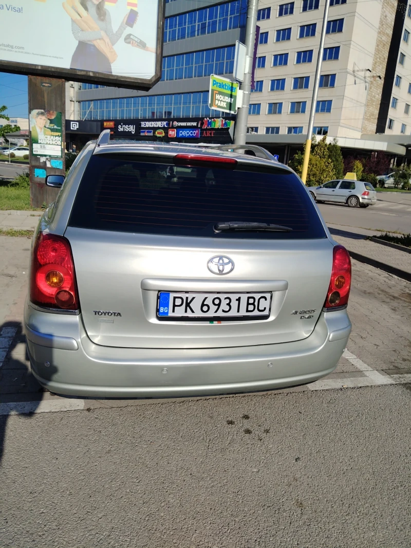 Toyota Avensis, снимка 4 - Автомобили и джипове - 48195077