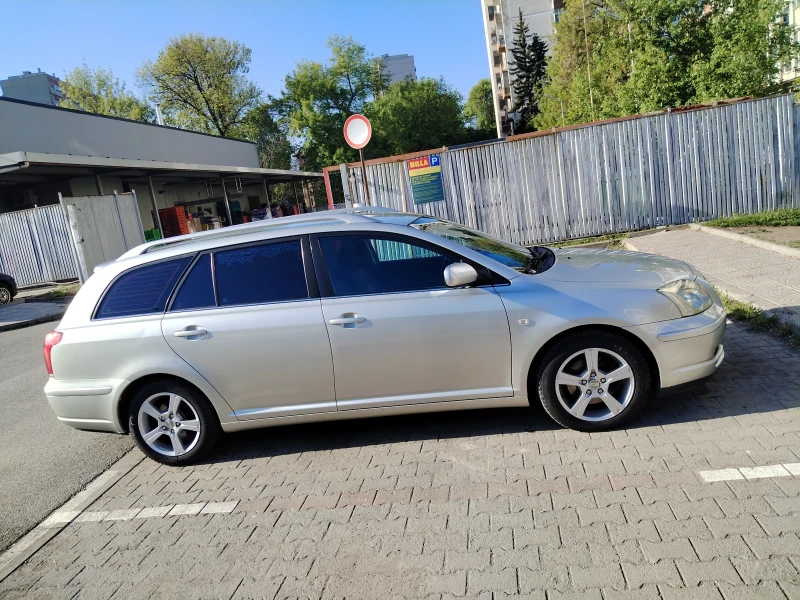 Toyota Avensis, снимка 2 - Автомобили и джипове - 48195077