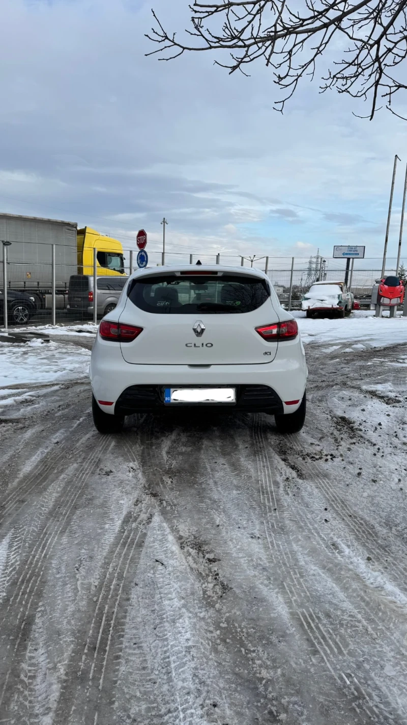 Renault Clio 1.5 DCI, снимка 6 - Автомобили и джипове - 48450108