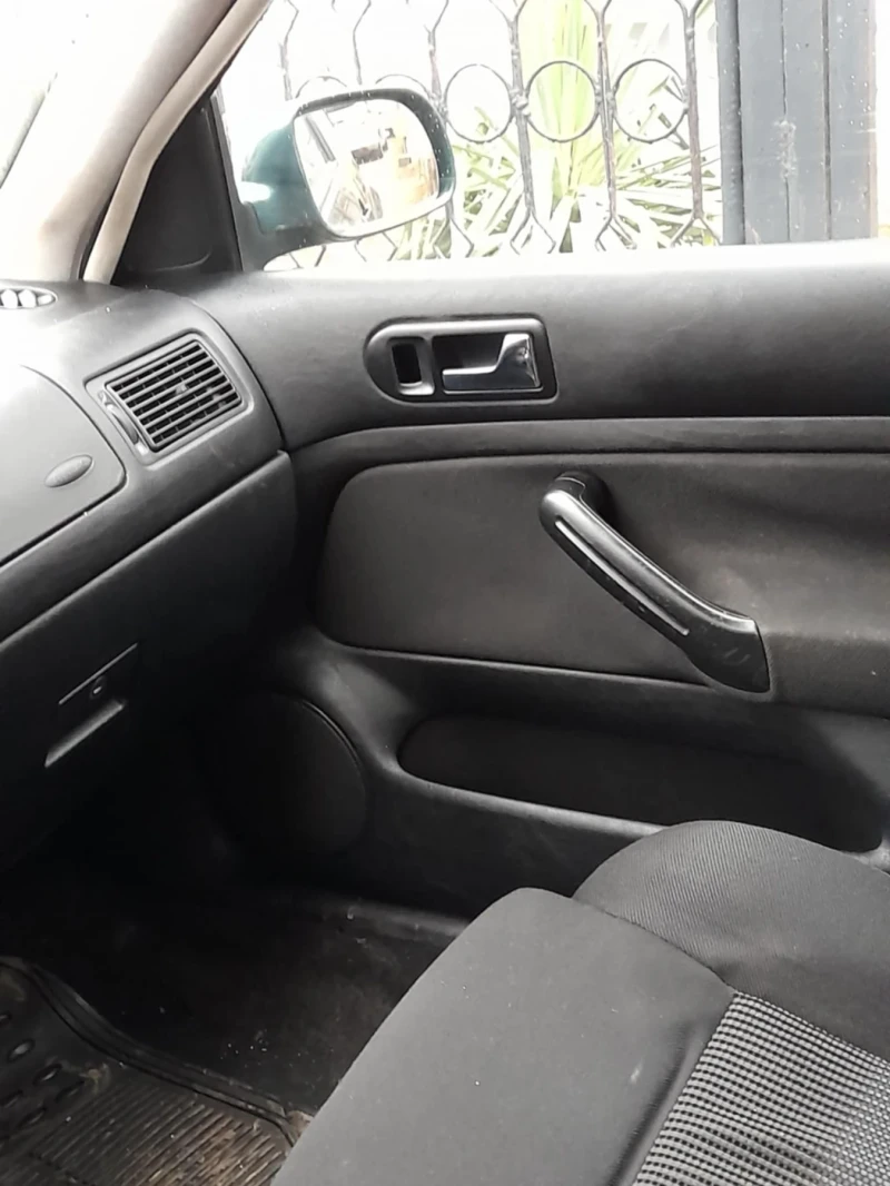 VW Golf, снимка 9 - Автомобили и джипове - 51380802