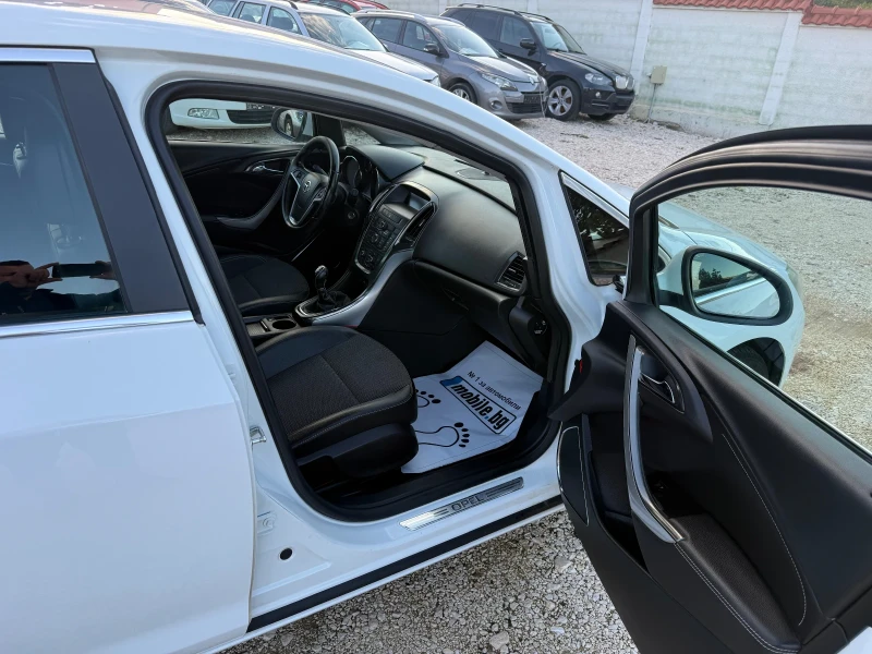 Opel Astra 1, 7CDTI-COSMO, снимка 9 - Автомобили и джипове - 52221950