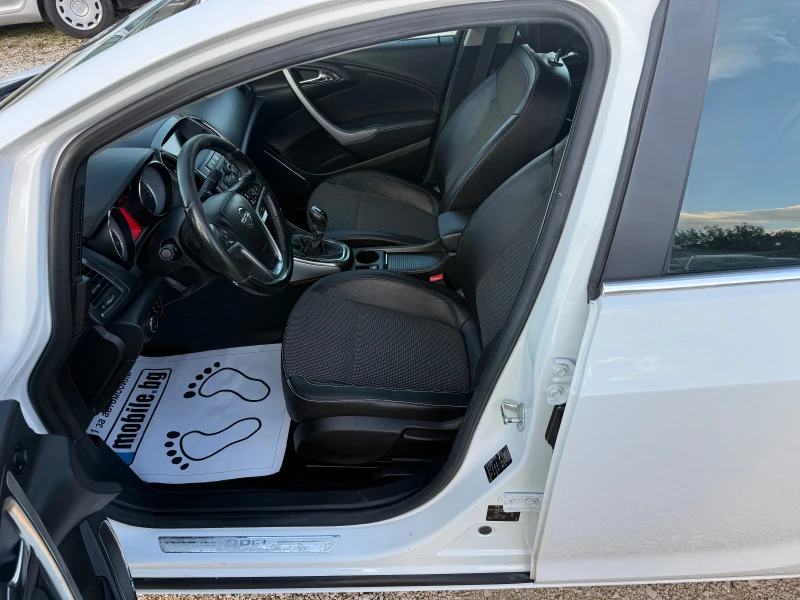 Opel Astra 1, 7CDTI-COSMO, снимка 12 - Автомобили и джипове - 52221950