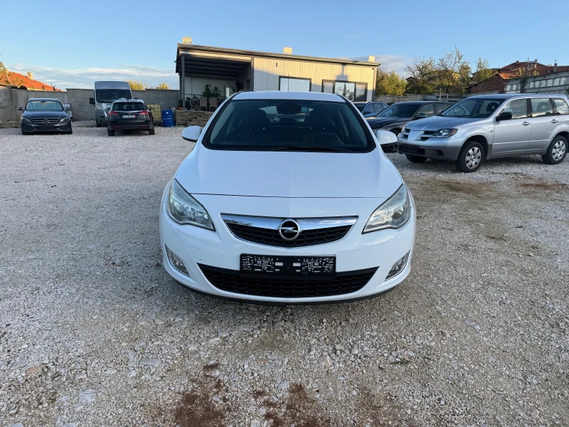 Opel Astra 1, 7CDTI-COSMO, снимка 2 - Автомобили и джипове - 52221950
