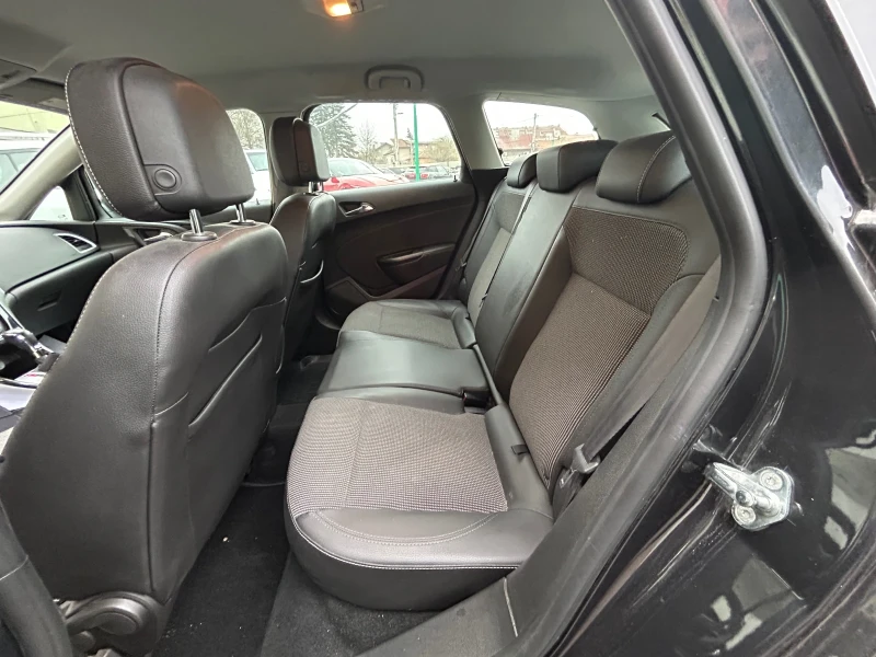 Opel Astra 2.0CDTI* Автоматик* Камера* Ксенон* Навигация, снимка 11 - Автомобили и джипове - 52651113