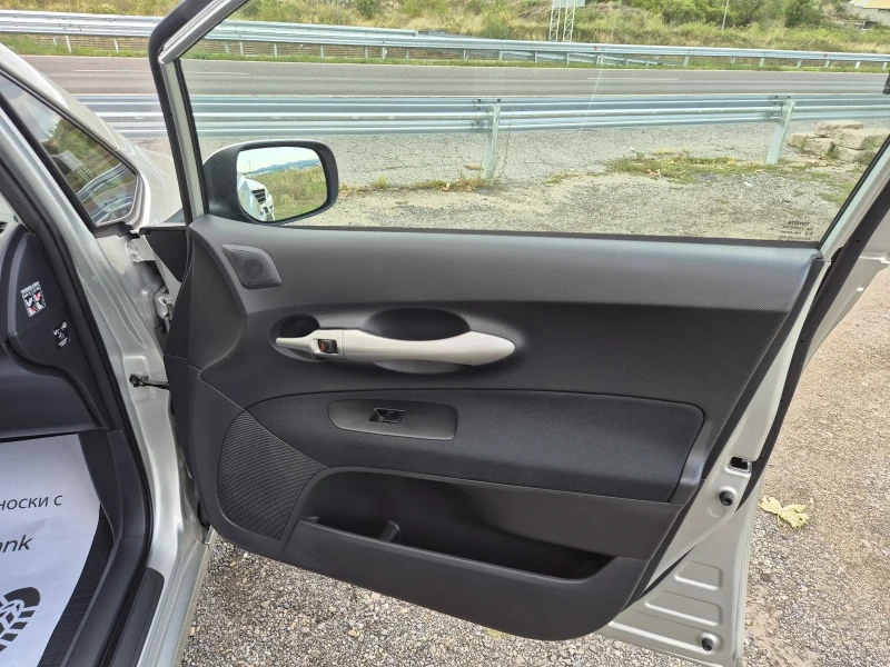 Toyota Auris 2, 0 D4D/6sk/Germany , снимка 6 - Автомобили и джипове - 52768257