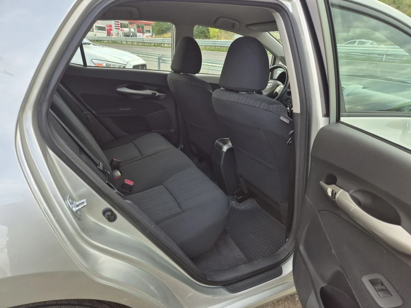Toyota Auris 2, 0 D4D/6sk/Germany , снимка 7 - Автомобили и джипове - 52768257
