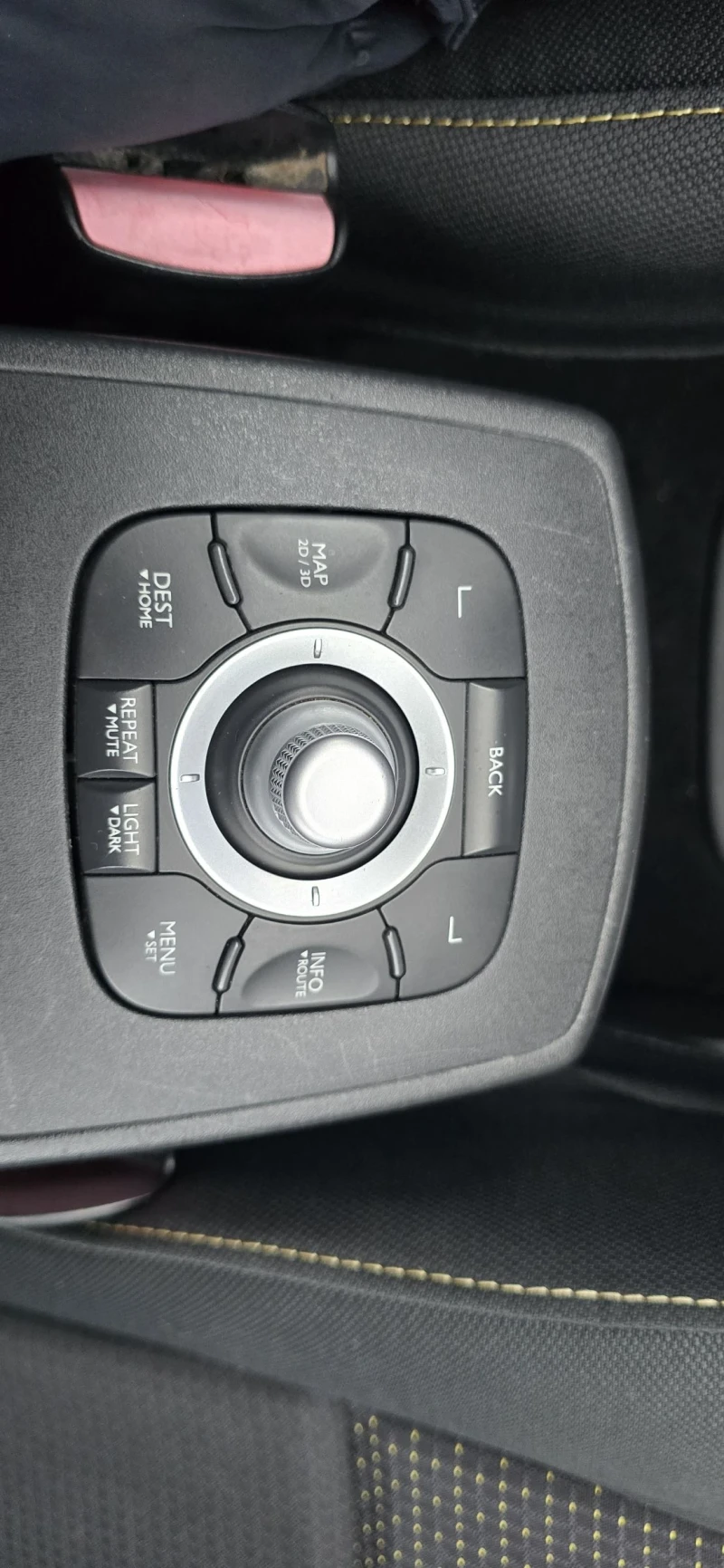 Renault Scenic 1.9 DCI 131к.с. FULL/TOP/ЛИЗИНГ/TV, снимка 15 - Автомобили и джипове - 53056703