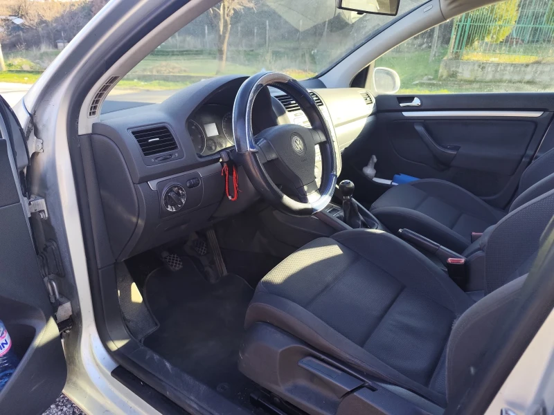 VW Golf 2.0TDI, снимка 5 - Автомобили и джипове - 53077141