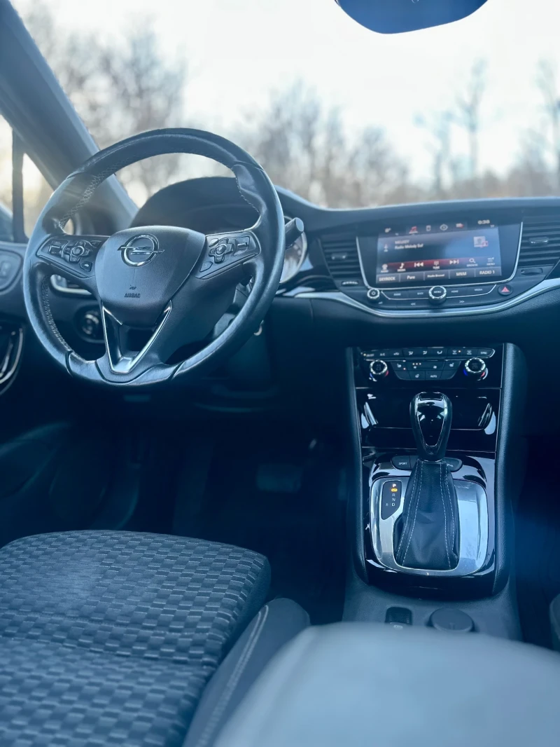 Opel Astra 1.6 дизел  Автоматик , снимка 11 - Автомобили и джипове - 53114416