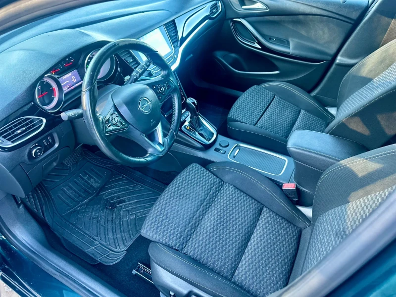Opel Astra 1.6 дизел  Автоматик , снимка 9 - Автомобили и джипове - 53114416