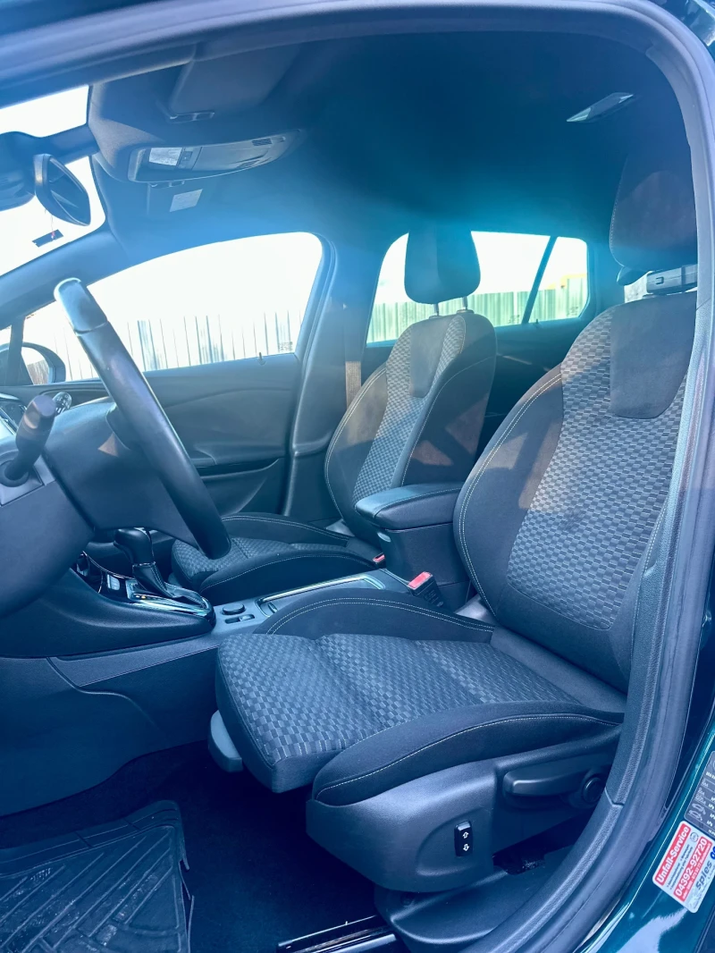 Opel Astra 1.6 дизел  Автоматик , снимка 8 - Автомобили и джипове - 53114416