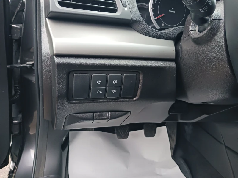 Honda Accord 2.4 i-VTEC, снимка 14 - Автомобили и джипове - 53215663