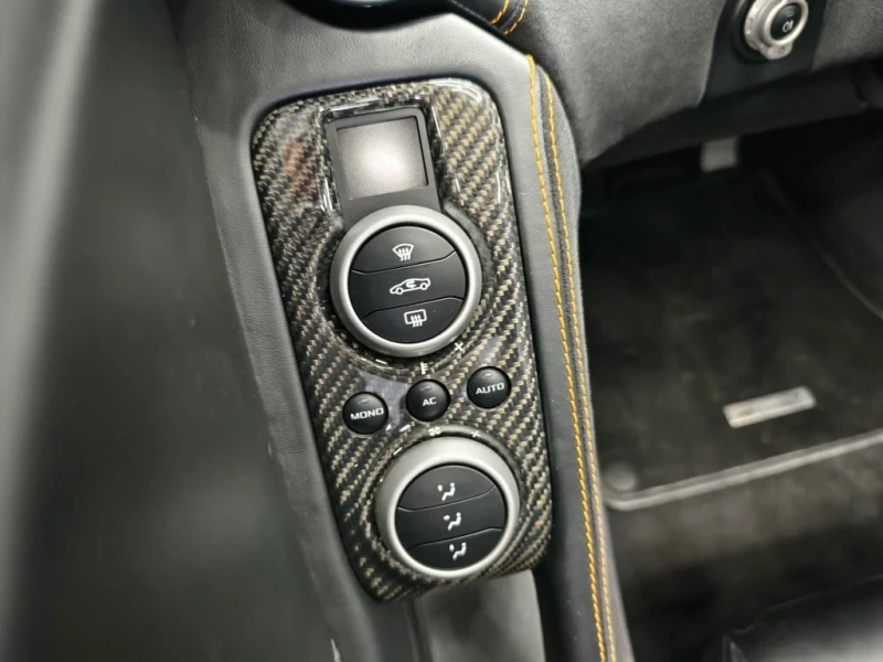 McLaren 650S * 2dr Conv Spider / CARFAX /, снимка 13 - Автомобили и джипове - 53338730